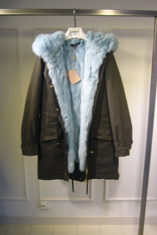 M15225---BIANCA---BABY-BLUE---WITH-REVERSABLE-FUR-GILET-120-500